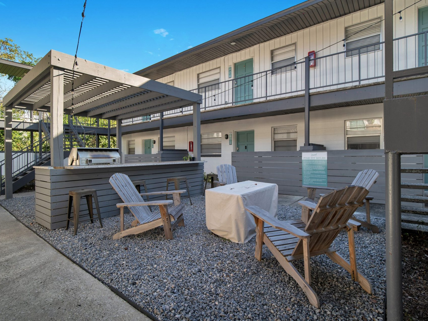 016-129EastAmeliaStreet-Orlando-FL-32801-FULL-scaled-uai-1706x1280